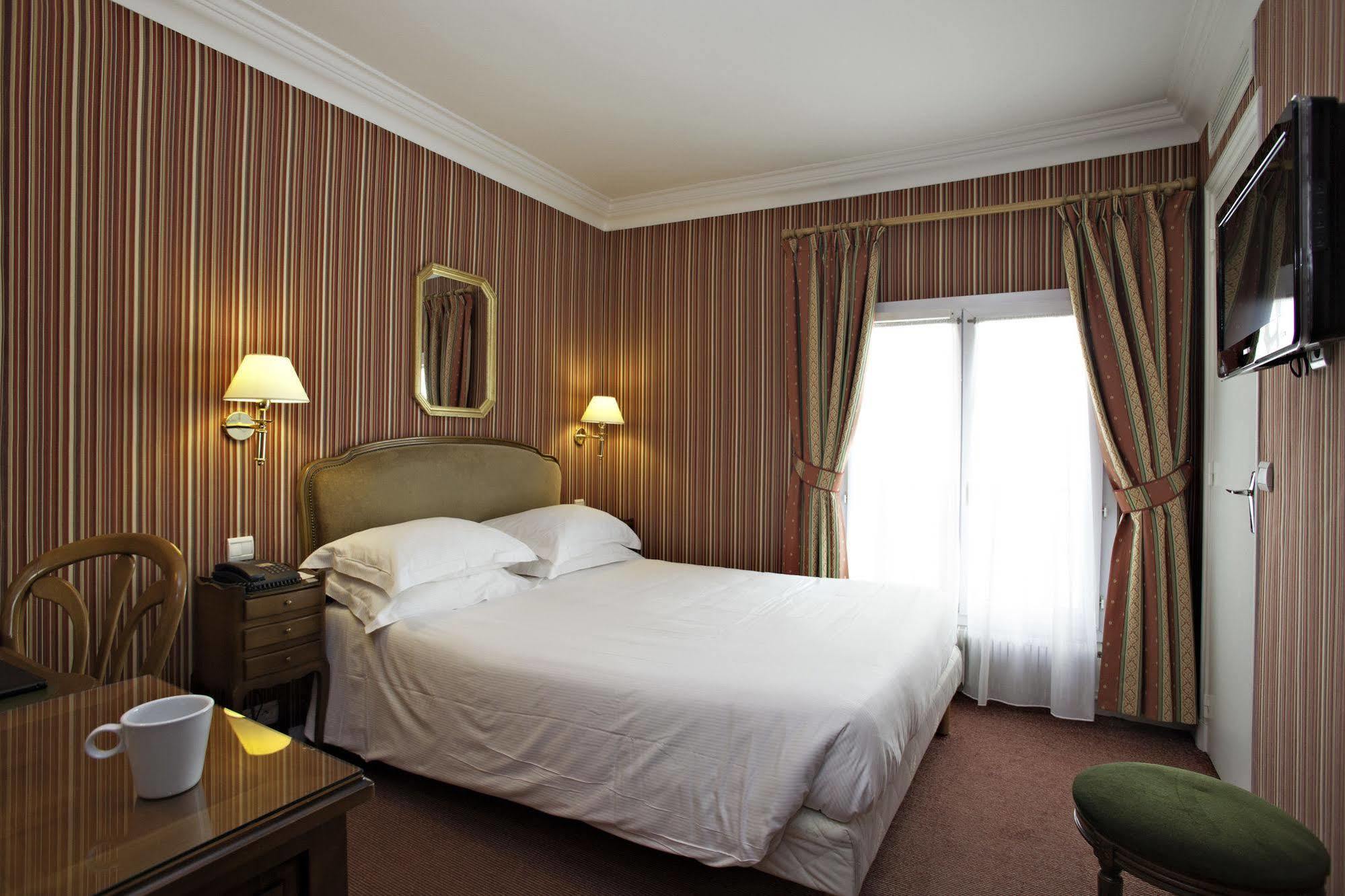 Hotel Ducs De Bourgogne Παρίσι Εξωτερικό φωτογραφία